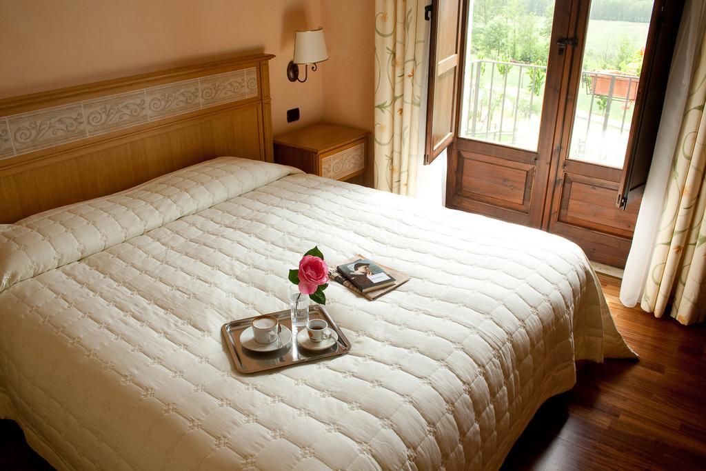 La Rosa Nel Bicchiere Guest House Soveria Mannelli ภายนอก รูปภาพ